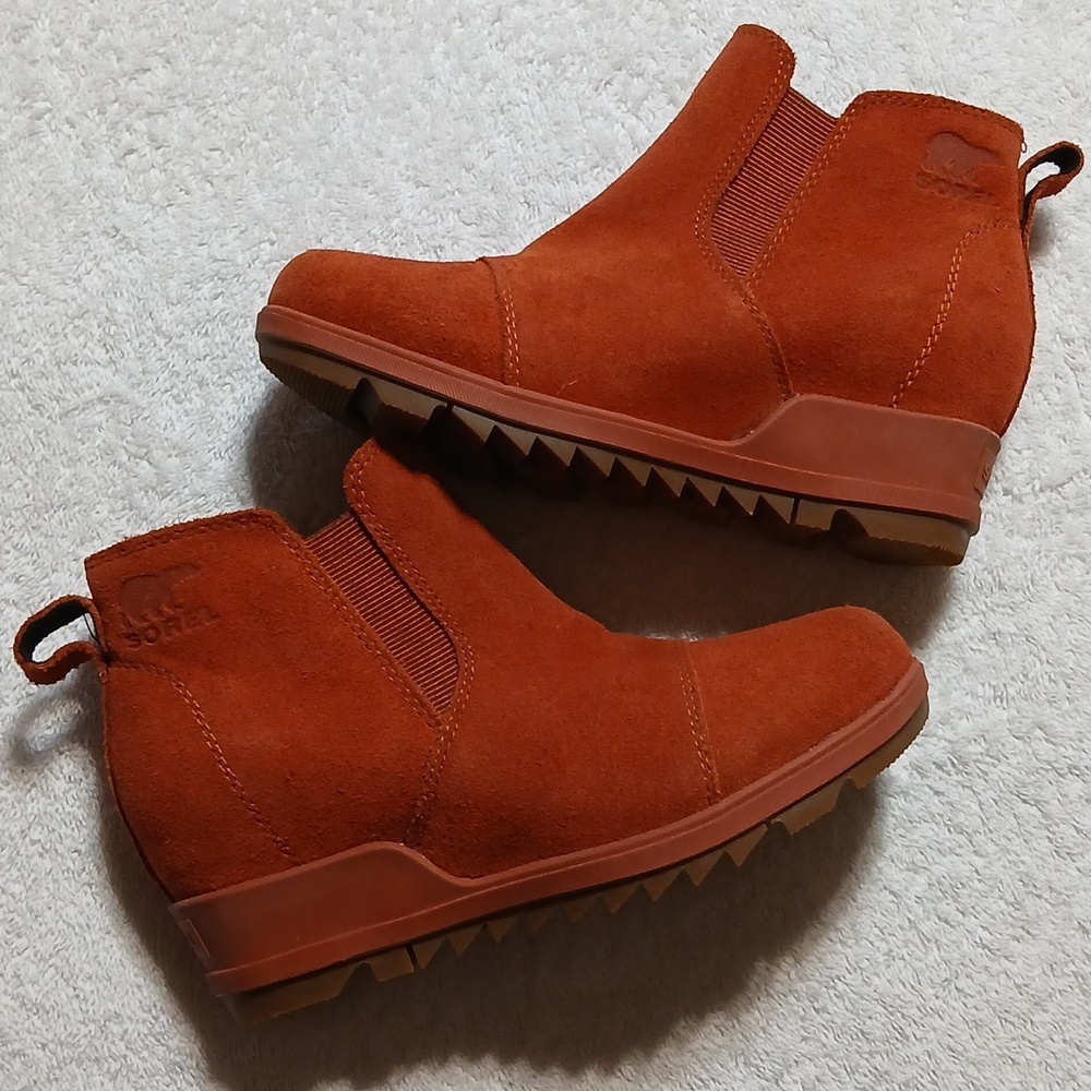 Sorel Evie Pull-On Suede Leather Wedge Bootie Size 5